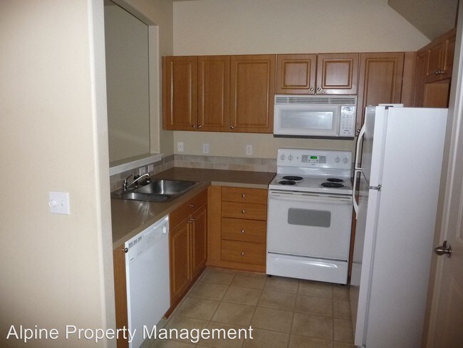 Building Photo - 459 SW Garfield Ave