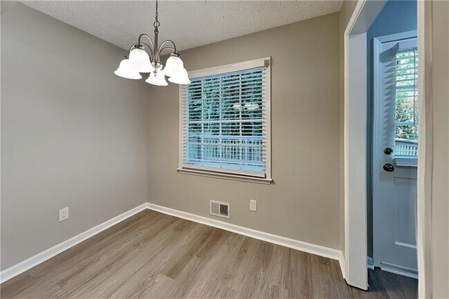 Foto del edificio - 2169 Winding Creek Ln SW