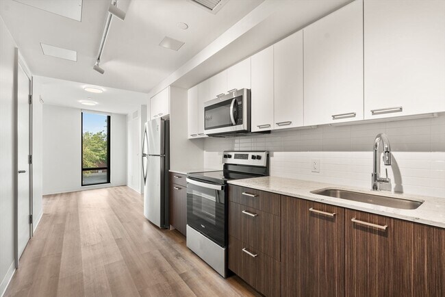 Foto del edificio - 280 Western Ave