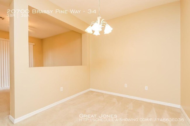 Building Photo - GREAT 3/2.5 TOWNHOME IN COPPER OAKS!!!