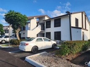 Building Photo - 217 Lake Pointe Dr