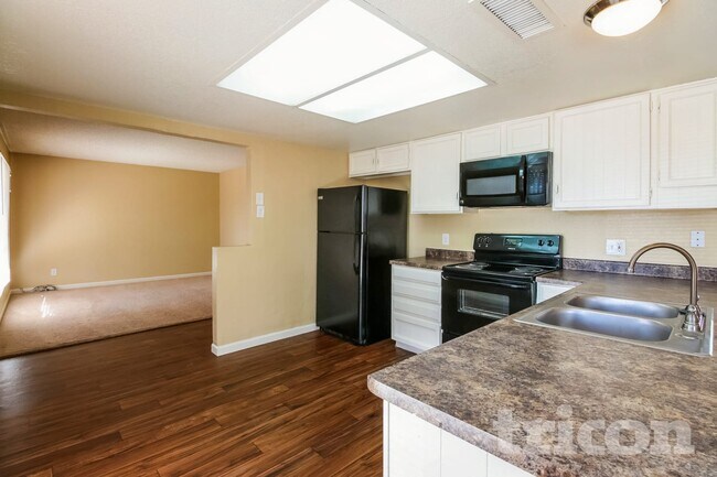 Foto del edificio - 8948 W Heatherbrae Dr