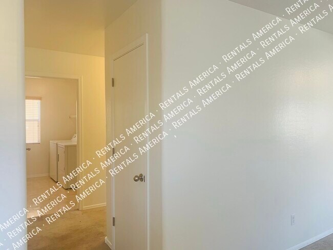 Foto del edificio - 11627 W Cheryl Dr