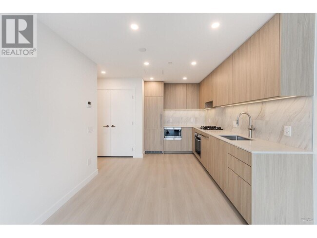Photo du bâtiment - 626-2626 Claremont St