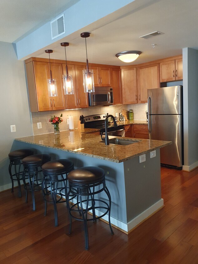 Foto principal - 888 N Quincy St