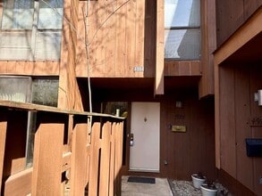 Building Photo - 4994 Wintersong Ln