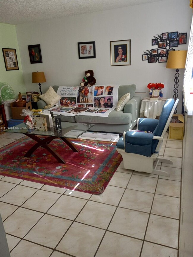 Foto del edificio - 3158 N Pine Island Rd  907 Sunrise Fl 33351