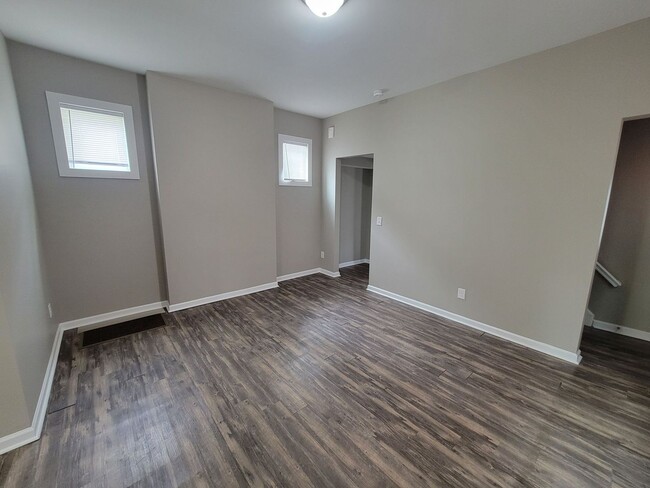 Building Photo - 3536 Idlewild Ave 3BR/1.5BA (Cincinnati)