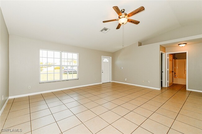 Foto del edificio - 113 Blackstone Dr