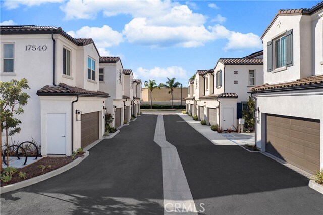 Building Photo - 17540 Cameron Lane