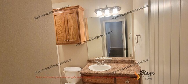 Foto del edificio - Townhome in Southlawn