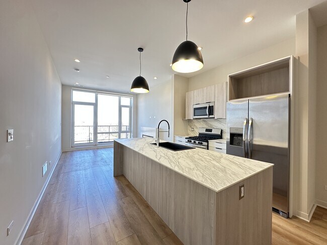 Foto del edificio - 6324 W Belmont Ave