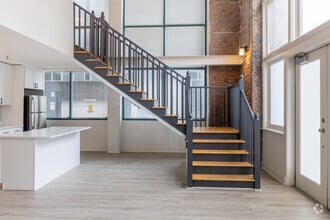 Interior Photo - Six Cord