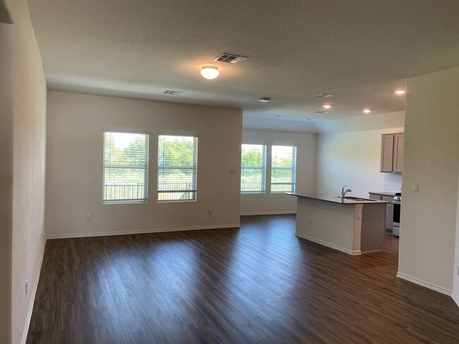 Building Photo - 3444 Pauling Loop