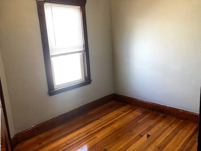 Foto del edificio - 28 Litchfield St