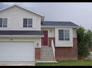 Building Photo - 82 2600 S