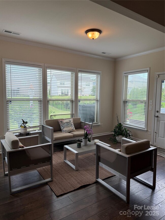 Foto del edificio - 10413 Honeyfur Ct