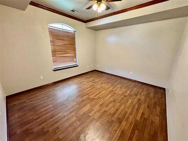 Foto del edificio - 409 Sage Brush Rd