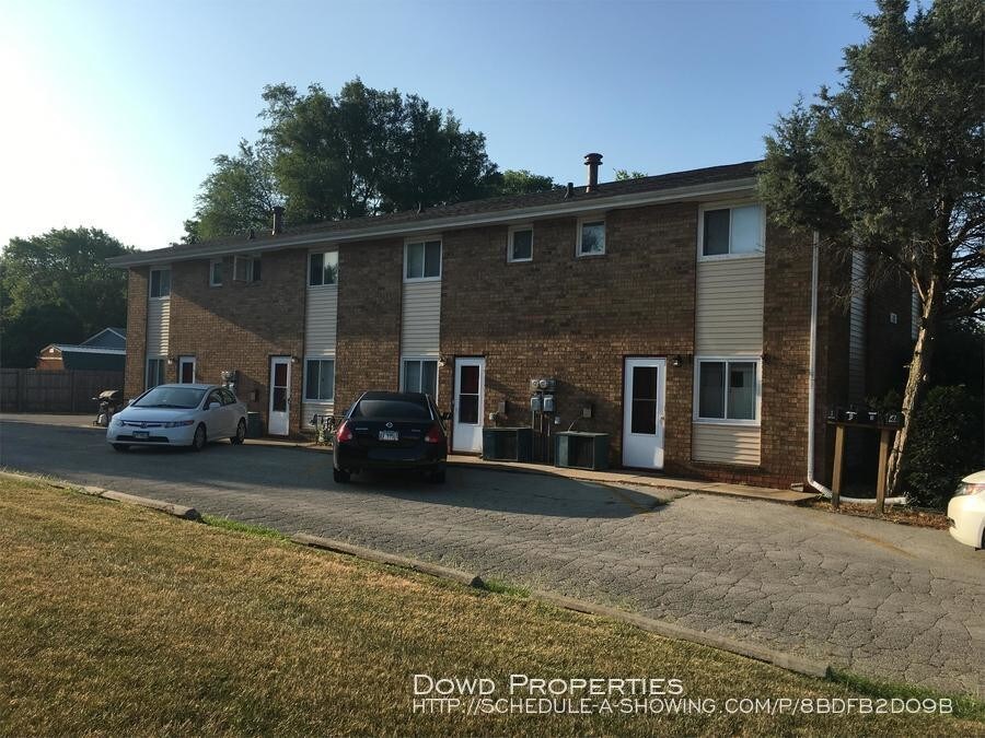 Primary Photo - 106 College Park Ct