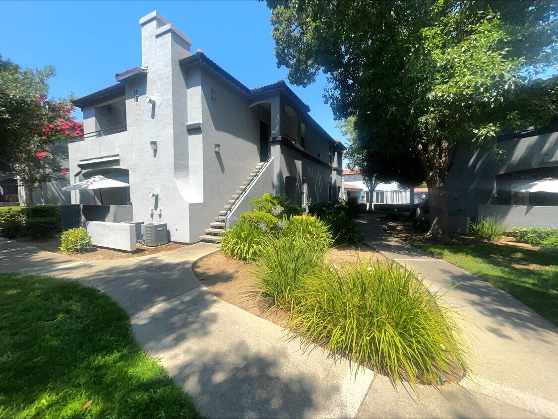 Foto principal - Residents Benefits Package