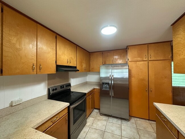 Foto del edificio - 929 Maniniholo St