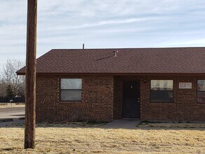 Building Photo - 1513 S Avenue I