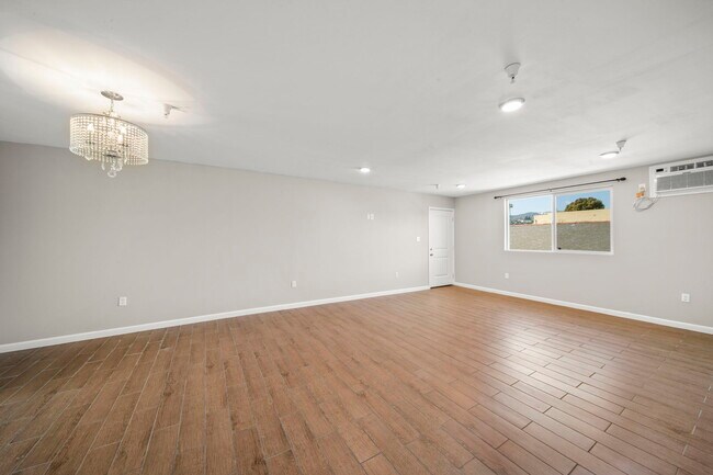 Foto del edificio - 1155 N Ardmore Ave