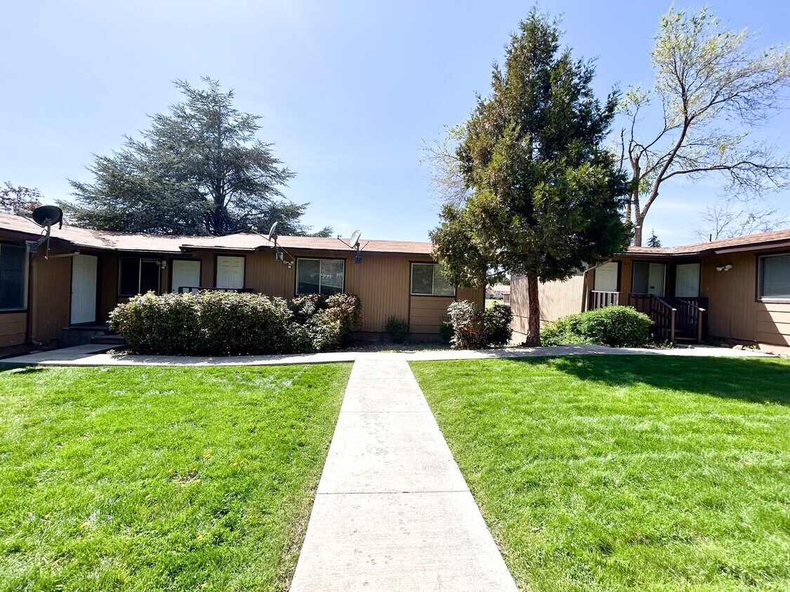 Primary Photo - 1800 Sargent Ave