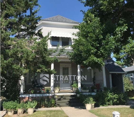 Building Photo - 922 S David St