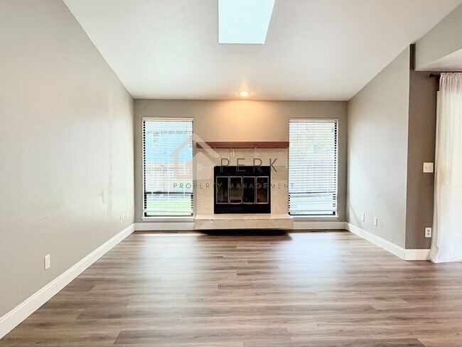 Foto del edificio - Beautifully Updated 3-Bedroom Home with A/C, Fenced Yard & Modern Finishes