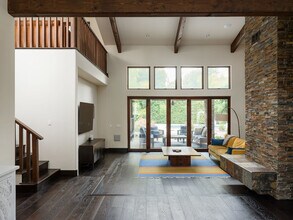 Building Photo - 3515 Via Loma Vista