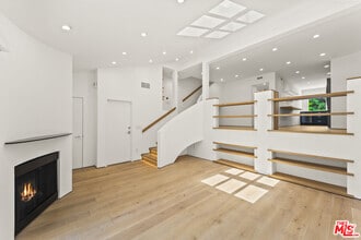Building Photo - 13336 Maxella Ave