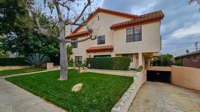 Building Photo - 1115 Huntington Dr