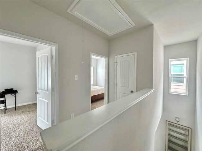 Building Photo - 24811 Landolfi Dr