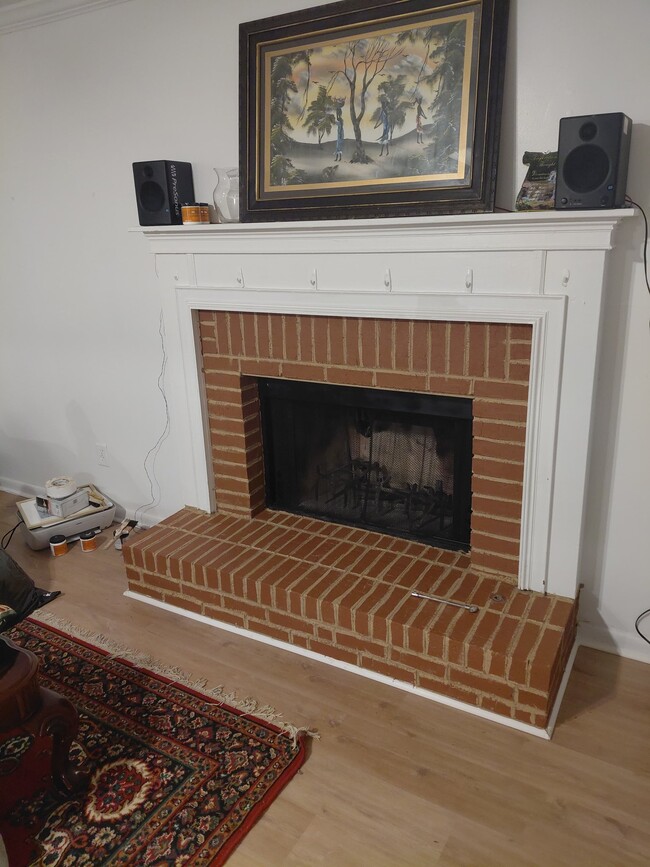 Foto del edificio - 742 Redland Dr