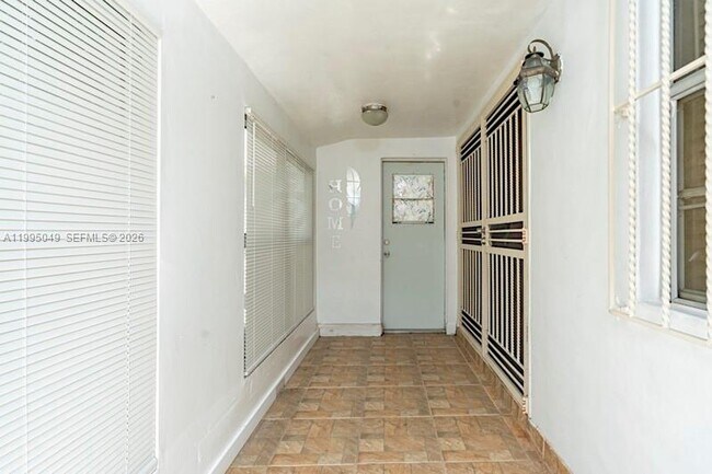 Foto del edificio - 3440 SW 2nd St