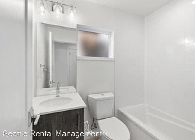 Building Photo - 2 br, 2 bath House - 6311 9th Ave NE Unit D
