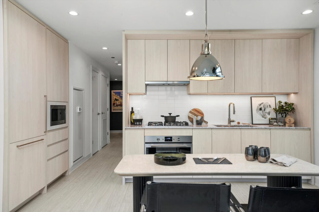 Foto principal - 310 N Halsted St