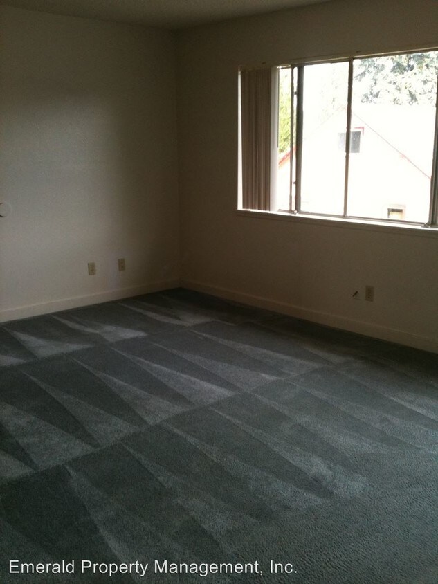 Primary Photo - 125 D St