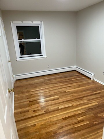 Bedroom #3 Size 12' x 9' - 19 Pine St