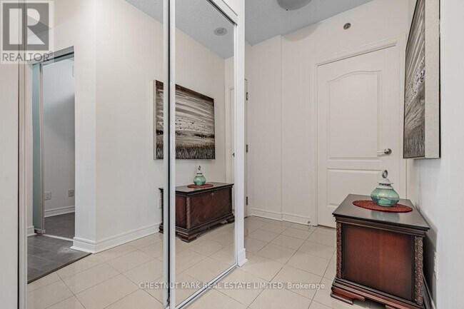 Photo du bâtiment - 2756 Old Leslie St