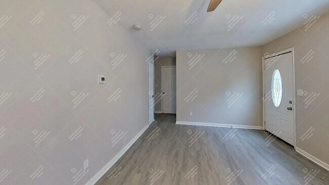 Foto del edificio - 5106 Crest Dr