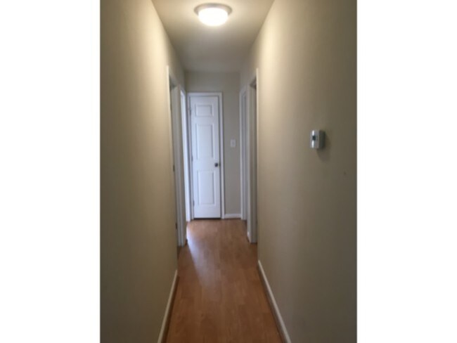 Building Photo - 1391 E Tanners Creek Dr