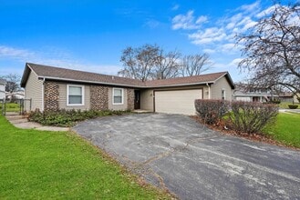 Building Photo - 8218 N Carrolton Ct