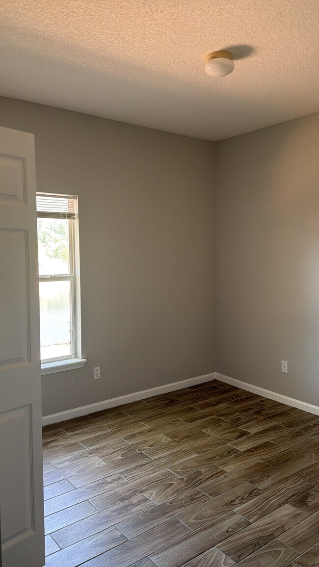 Building Photo - 3631 Kirkpatrick Cir