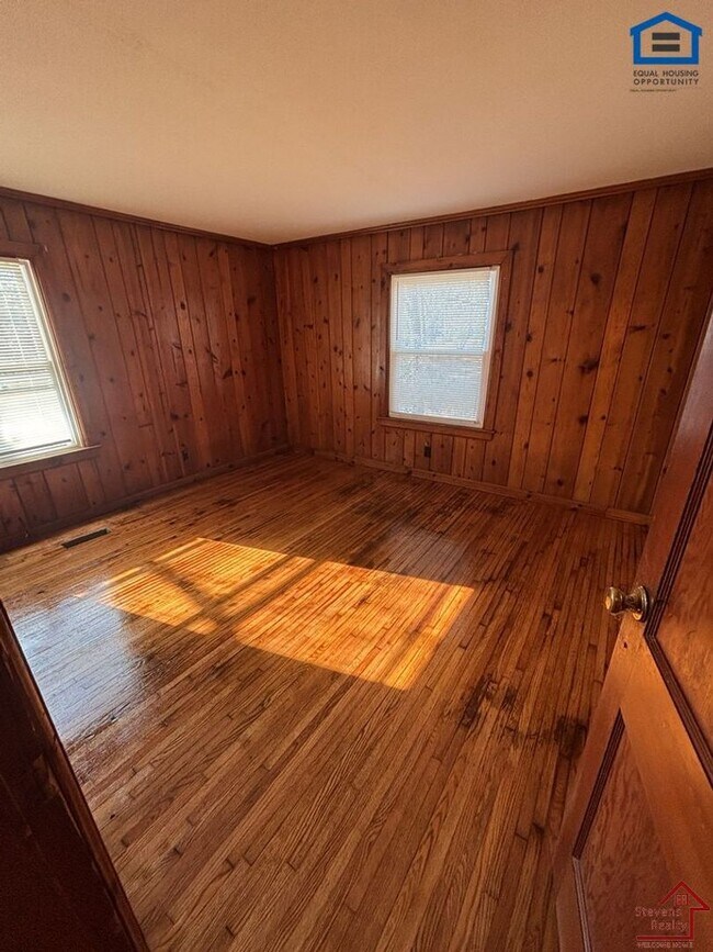 Foto del edificio - 938 Talley Rd