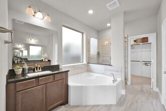 Building Photo - 19419 Canter Field Ct