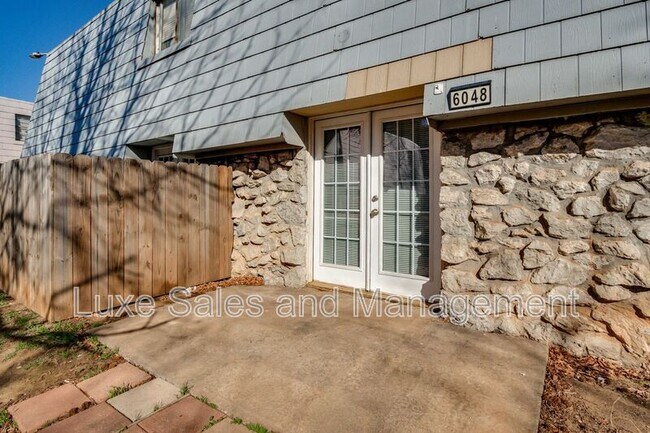 Foto del edificio - 6048 NW Expressway