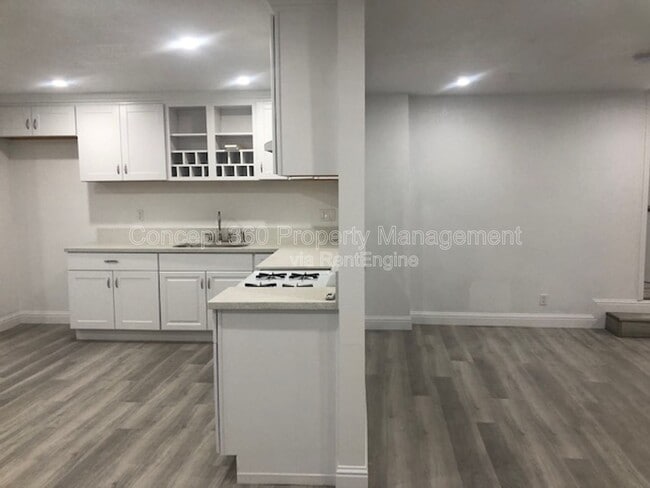 Foto del edificio - 1327 W Parade St