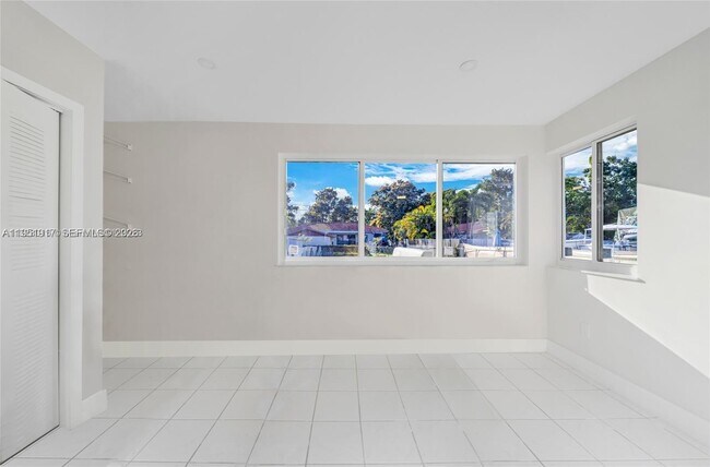 Foto del edificio - 11020 NE 10th Ave